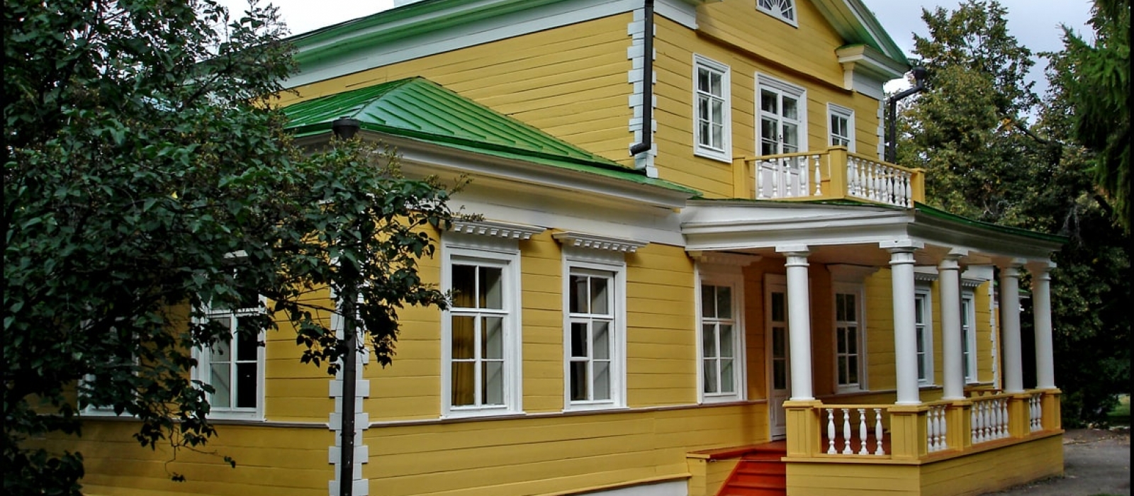 In Bolsheboldinsky district (the village Bolshoye Boldino)